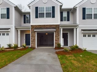 8127 Murray Branch Dr, Charlotte, NC 28216