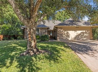 1207 Fairfax Dr, Mansfield, TX 76063