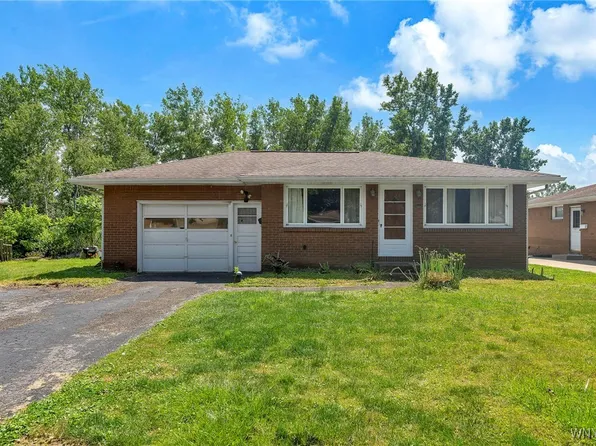85 Pacific Ave, Lackawanna, NY 14218