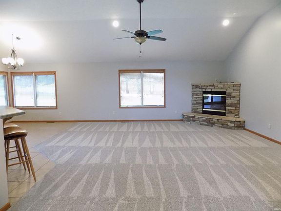 5th image of 23104 Johnathon Ct