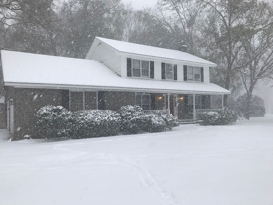 1st image of 543 King Charles Cir