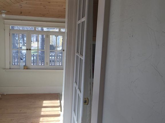 2nd image of 229 N Sherwood St