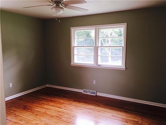 3rd image of 5643 Georgia Ave
