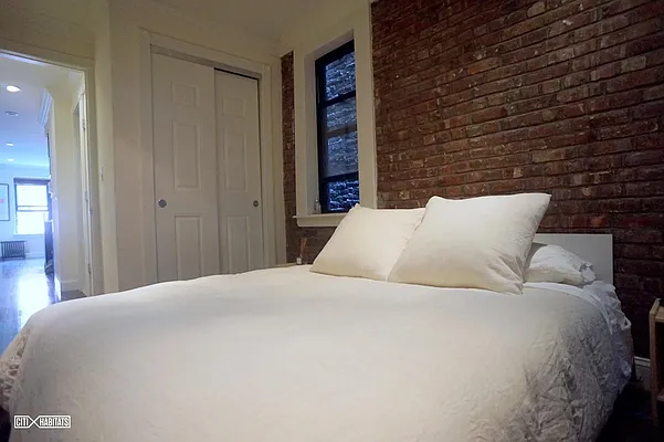 Rented by Citi Habitats | media 6