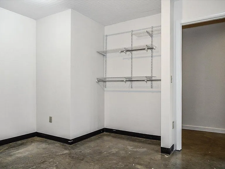 585 S Upper St #114 — Photo 8