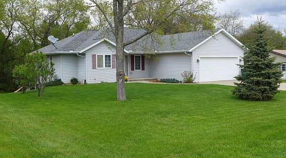 1st image of 370 King Olavs Ln