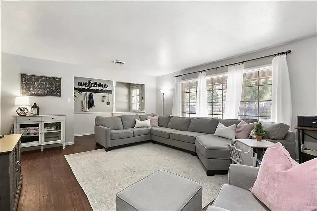 2024 David Dr — Photo 3