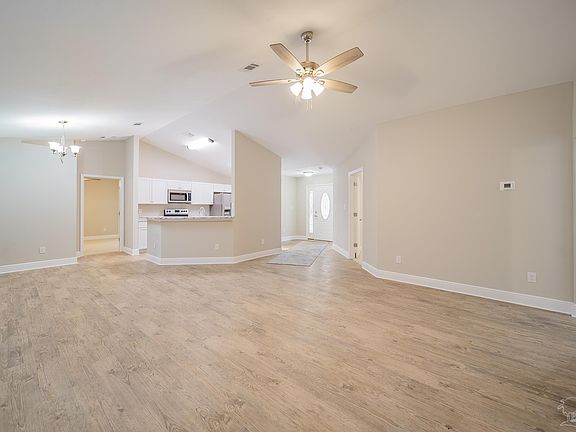 2nd image of 116 Dodge Dr