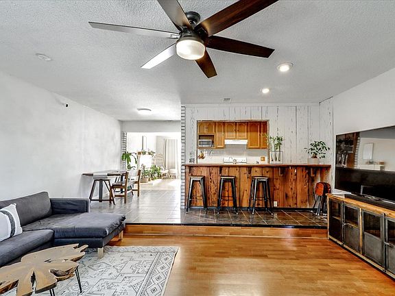 5th image of 491 Hintz Ave