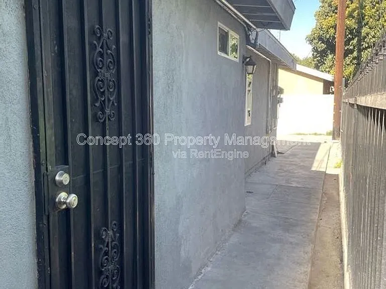 1325 W Parade St — Photo 15