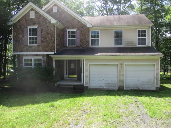 2113 Dorset Ct, Bushkill, PA 18324