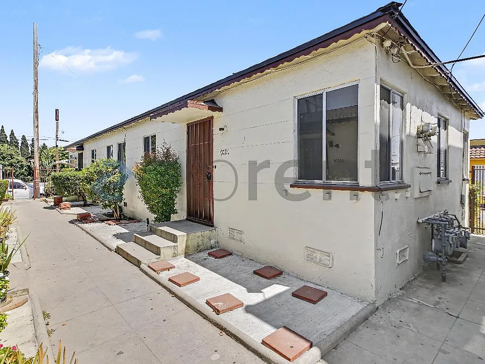 7027 Holmes Ave #7027 HOLMES AVE