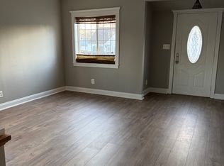 586 N 10th Ave, Kankakee, IL 60901