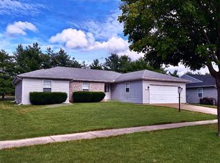 1704 Nancy Beth Dr, Champaign, IL