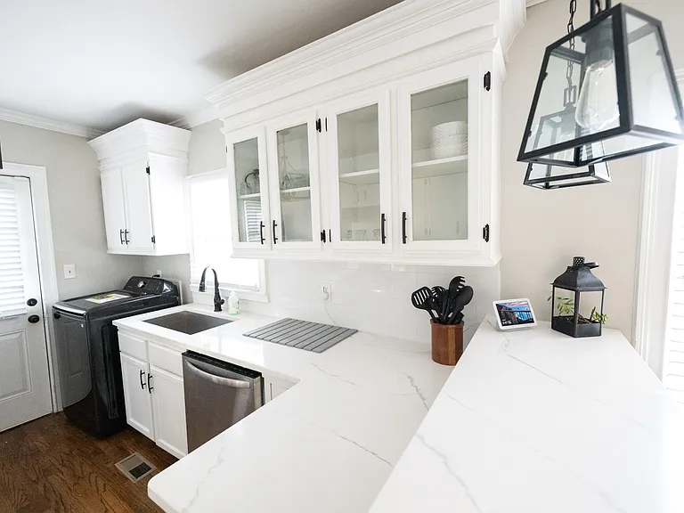 1756 Emerald Ave SW #1 — Photo 7