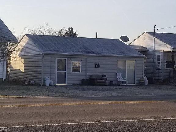 2nd image of 1121 Putnam Howe Dr