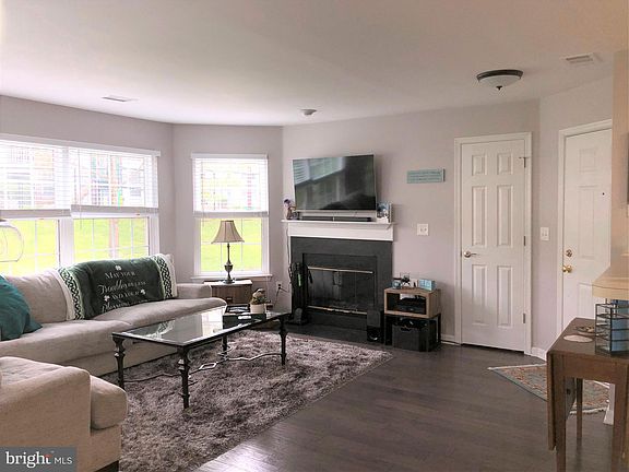 3rd image of 5632 Willoughby Newton Dr Unit 14