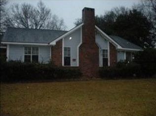 3125 Riverbend Rd, Moss Point, MS 39562