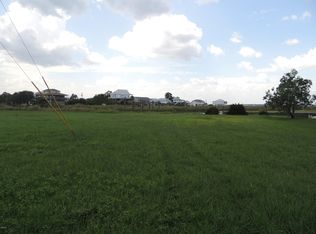 472 Riverview Dr, Bay Saint Louis, MS 39520