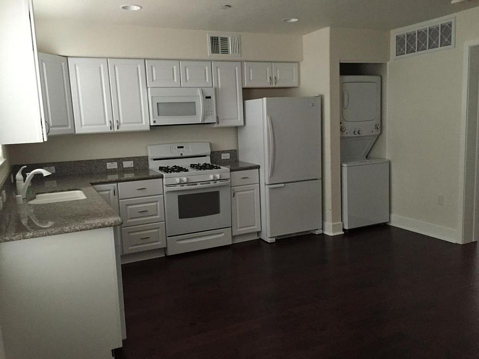 1st image of 1325 G St #1