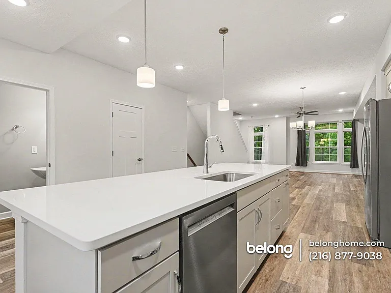 12021 Ashbury Ave — Photo 8