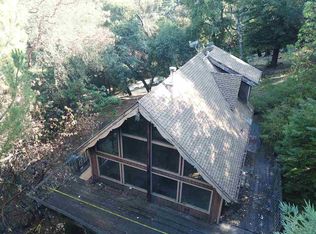 555 Cresci Rd, Los Gatos, CA 95033