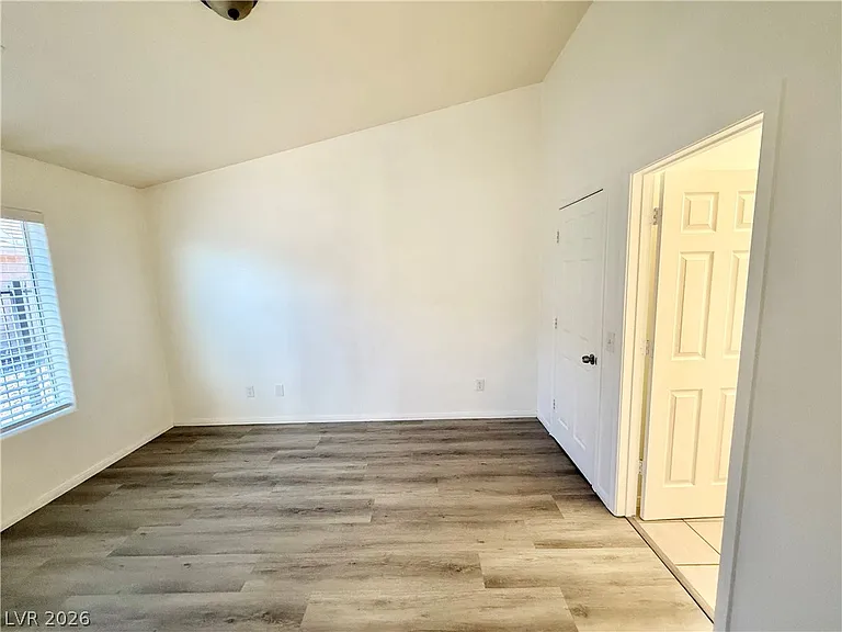 1070 Potro Ave #4 — Photo 10