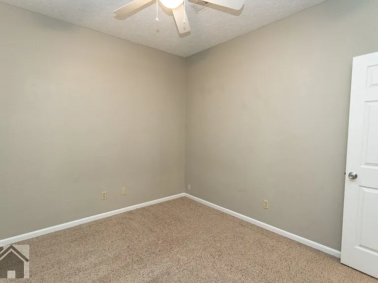 15830 Terris Ln — Photo 41