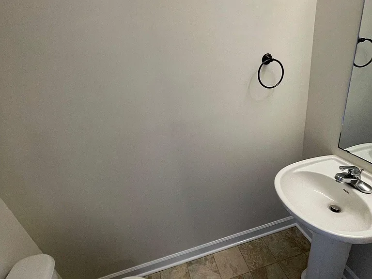 206 Bridgewood Dr — Photo 3