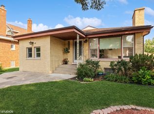 5836 N Forest Glen Ave, Chicago, IL 60646