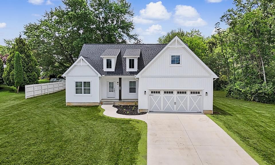 1st image of 141 Hazel Dr