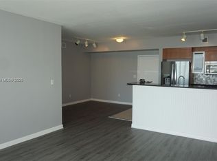 325 Biscayne Blvd #2022, Miami, FL 33130