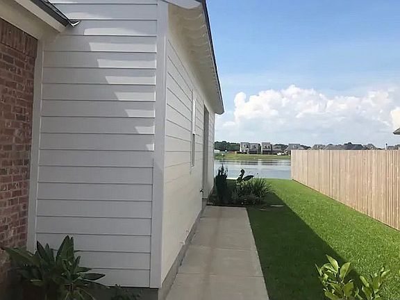 2nd image of 305 San Sebastian Dr