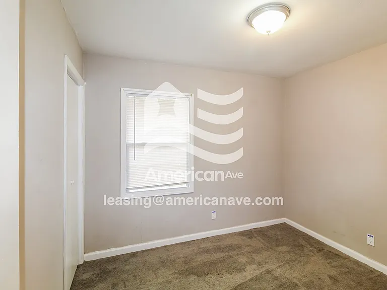 1821650_011_wm_-_bedroom_13619614.jpg
