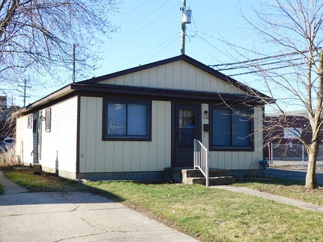1st image of 1550 Shevlin St