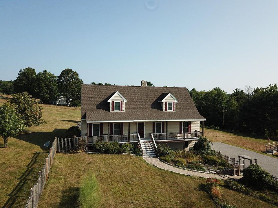 1st image of 8 Evans Hill Drive