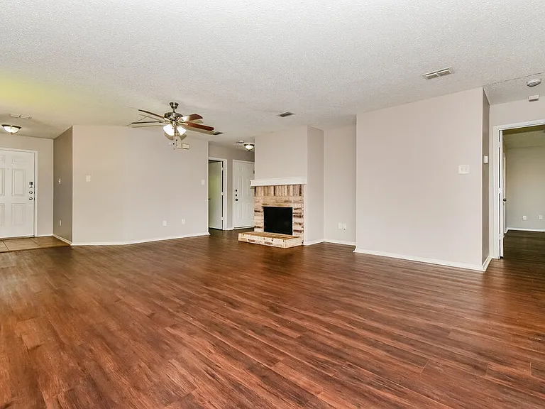 3808 Kenzie Ct — Photo 6