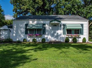 3155 Ridgeview Dr, Saint Charles, MO 63301