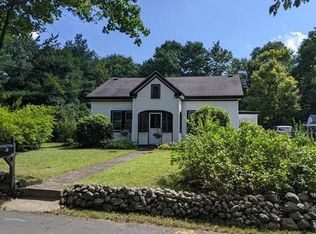 7 Morse Pl, Foxboro, MA 02035