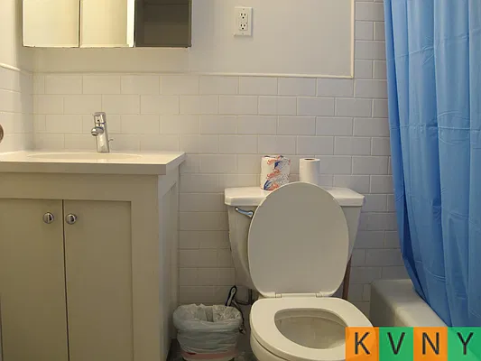 Rented by KVNY Soho | media 10