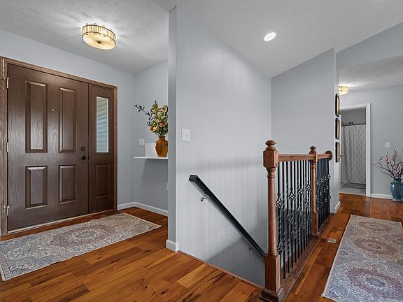 3rd image of 23095 Rumford Dr