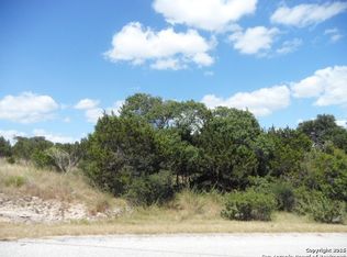 1350 Sundown Trl, Fischer, TX 78623