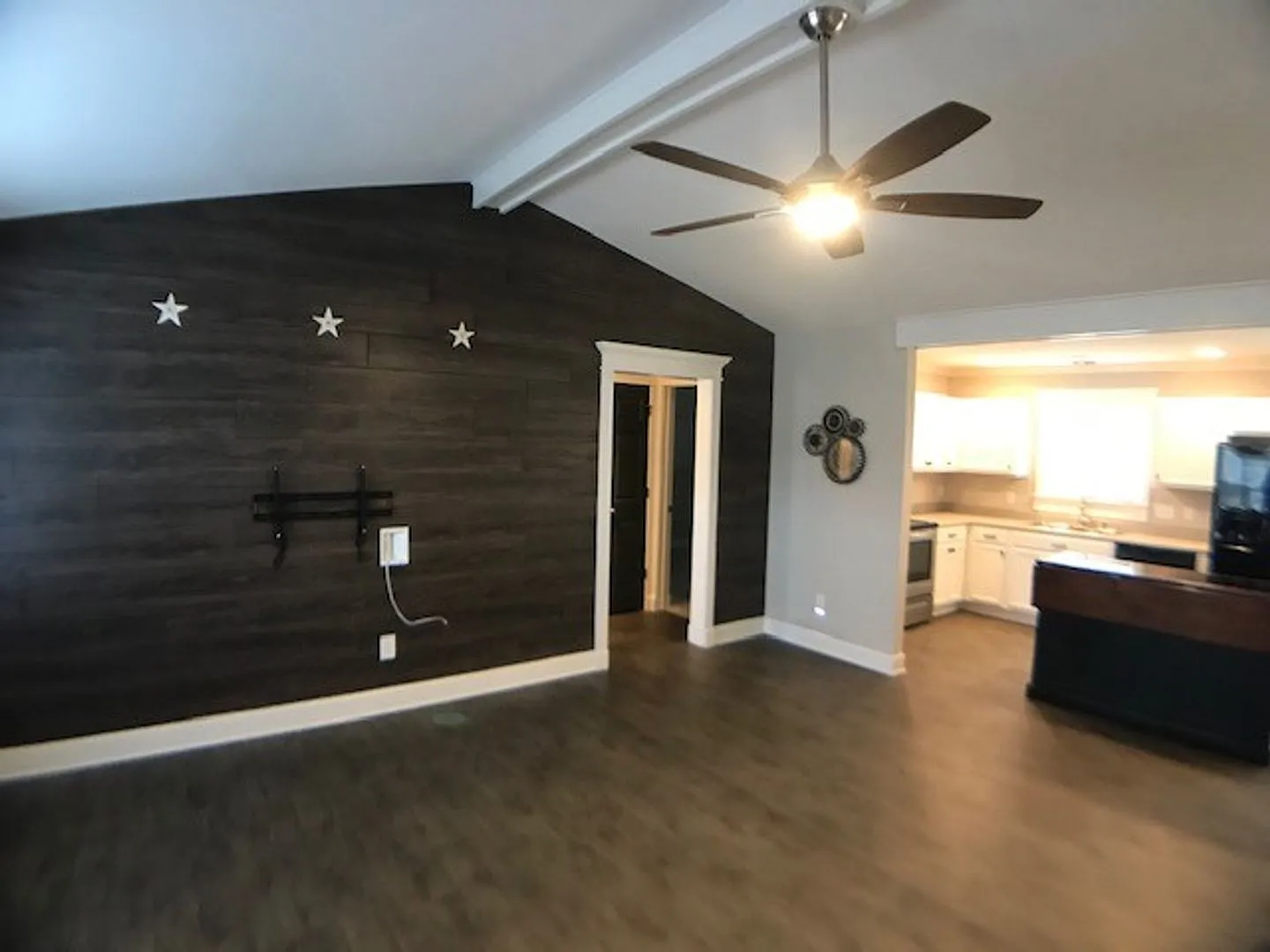 111 Hunter Landing Drive - Available July 31st! — Photo 3