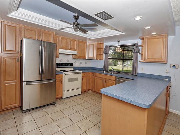 3rd image of 1441 Carmelle Dr