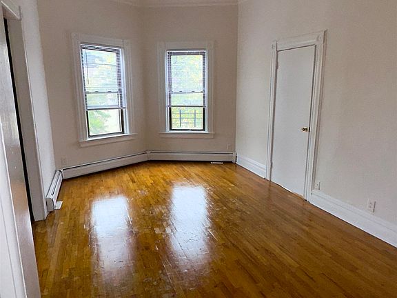 3rd image of 99 Lembeck Ave APT 4