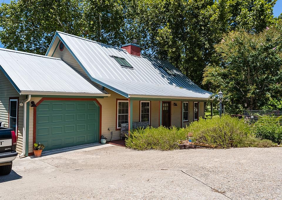 1st image of 1704 Quinlan Creek Dr