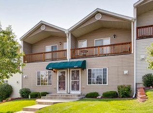 1613 Robb St, Lakewood, CO 80215