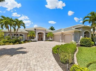 1904 Harbour Cir, Cape Coral, FL 33914