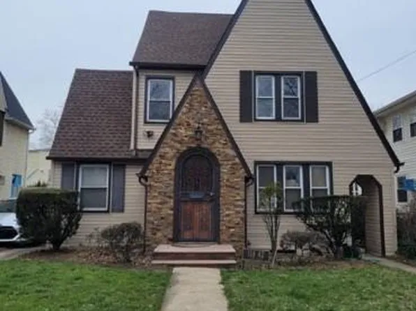 114-42 175th Place, Addisleigh Park, NY 11434