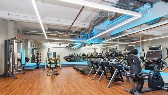 Rented by REAL New York | media 24